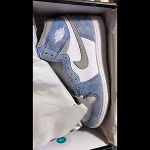 HYPER ROYAL JORDAN 1